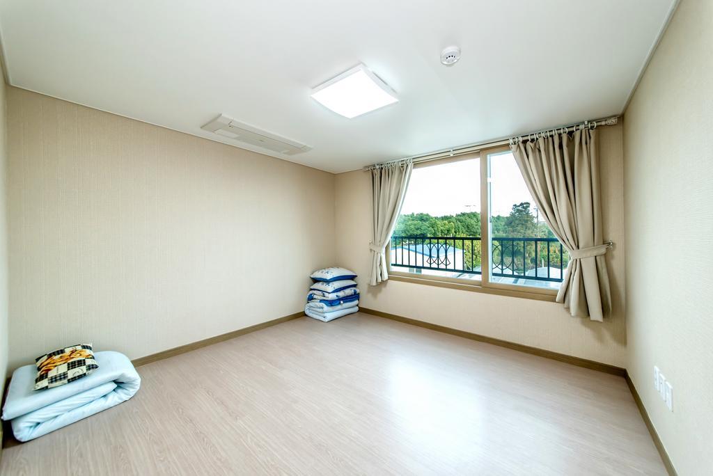 哆啦美度假屋 西归浦市 外观 照片